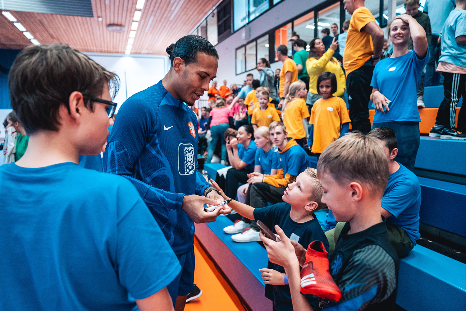 Ouder Kind Dag - handtekening van Virgil van Dijk